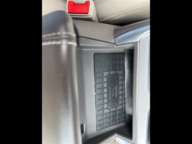 Certified 2024 Ford Explorer Platinum w/ Technology Package AWD/4WD image 30