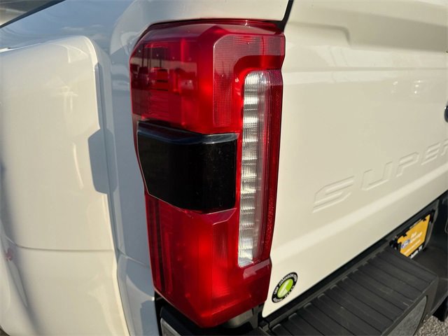 Certified 2024 Ford F350 Lariat w/ FX4 Off-Road Package image 37