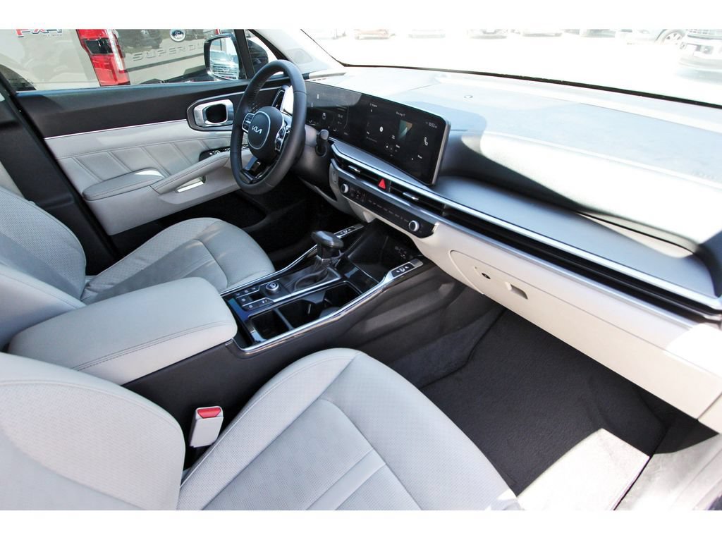 Used 2024 Kia Sorento SX FWD image 30