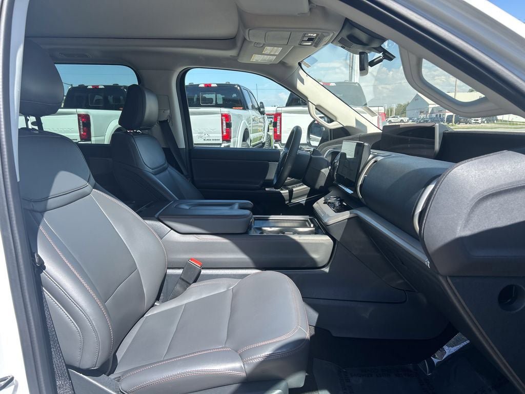 Certified 2025 Ford Expedition Active AWD/4WD image 25