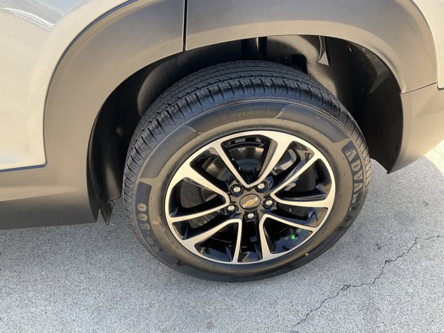 Used 2025 Chevrolet TrailBlazer LT AWD/4WD image 11