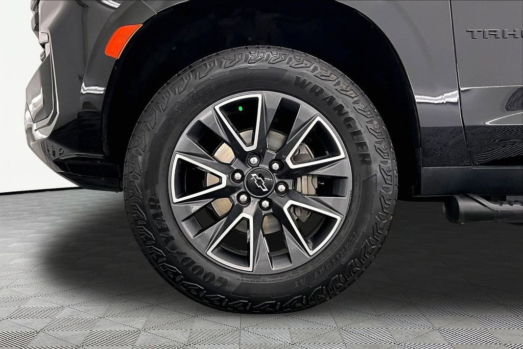 Used 2024 Chevrolet Tahoe Z71 w/ Luxury Package AWD/4WD image 9