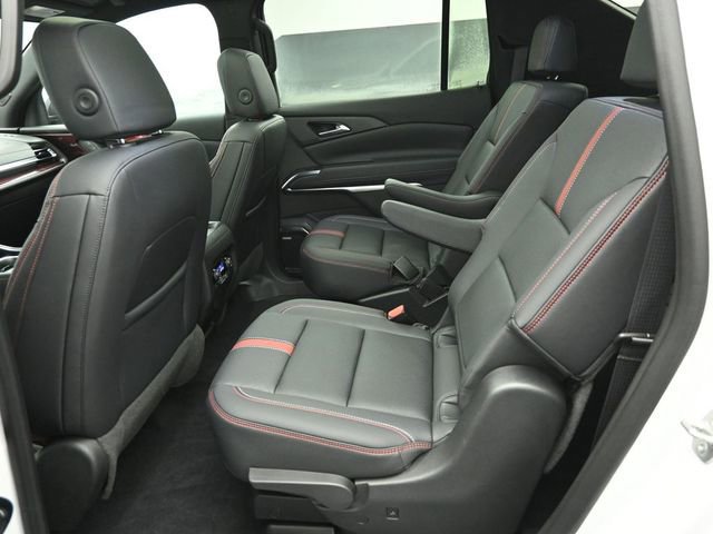 Used 2024 Chevrolet Traverse RS w/ LPO, Floor Liner Package image 29