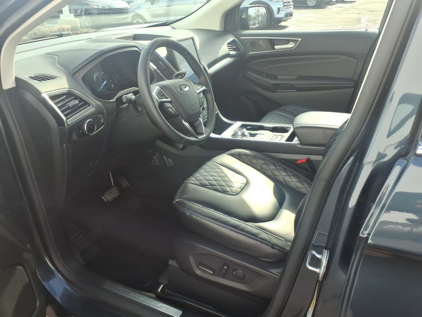 Certified 2024 Ford Edge Titanium image 12