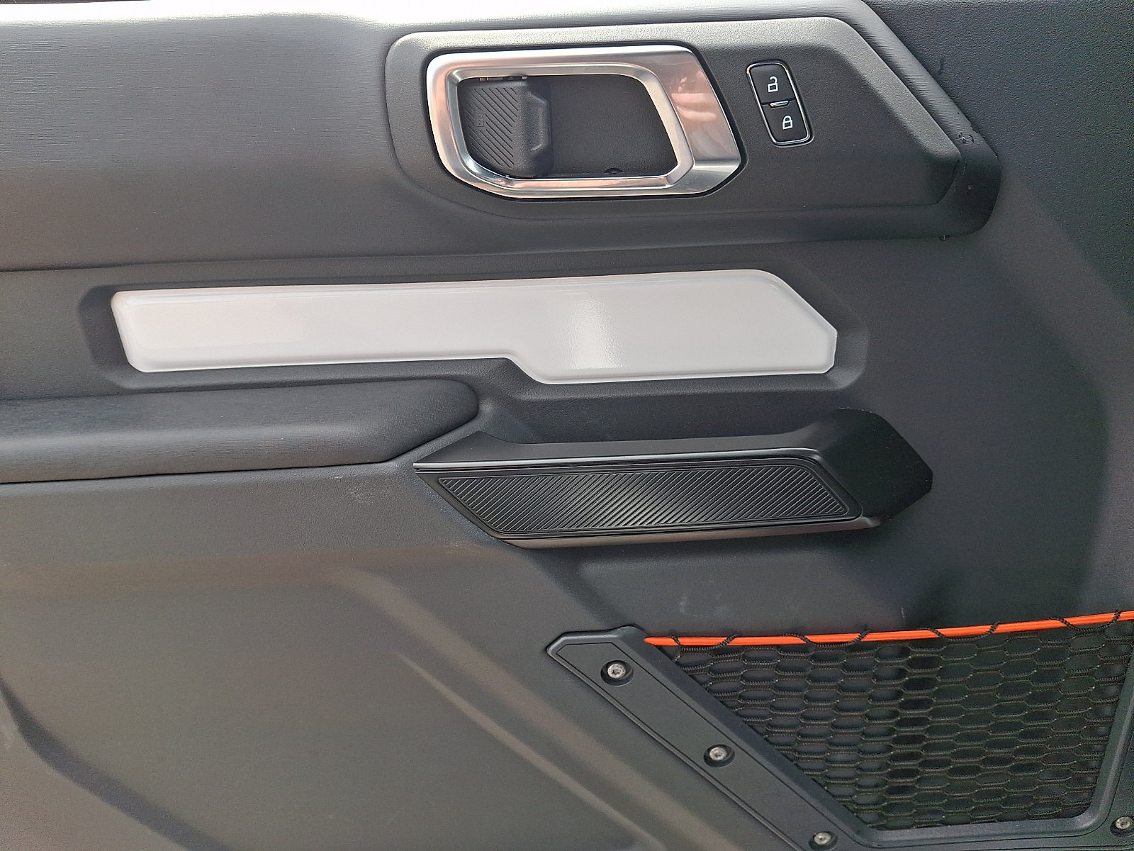Certified 2025 Ford Bronco Stroppe Edition AWD/4WD image 18