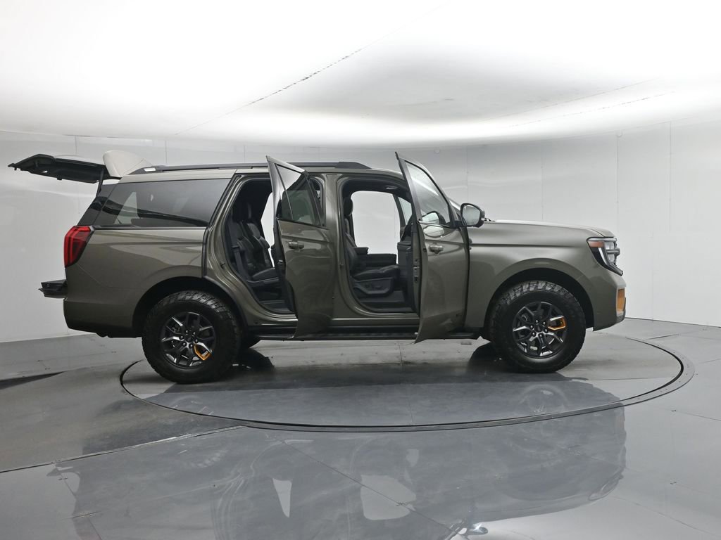 Certified 2025 Ford Expedition Tremor AWD/4WD image 5