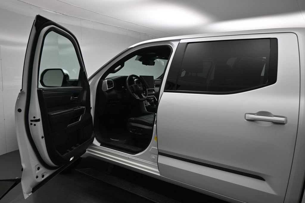 Used 2022 Toyota Tundra Platinum w/ Advanced Package RWD image 9