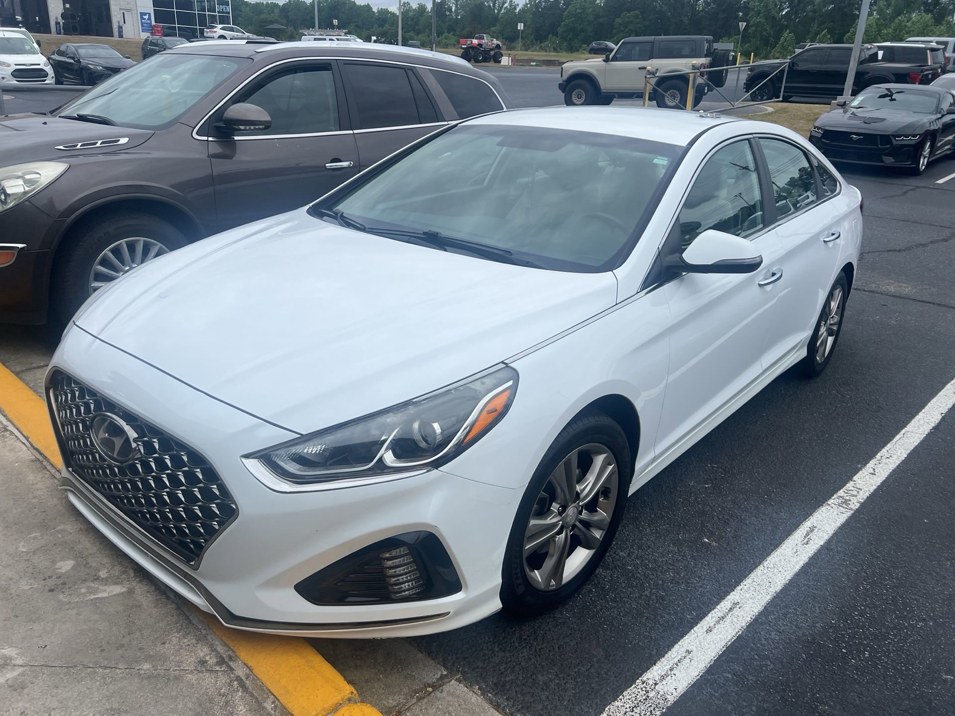 Used 2019 Hyundai Sonata SEL FWD image 1