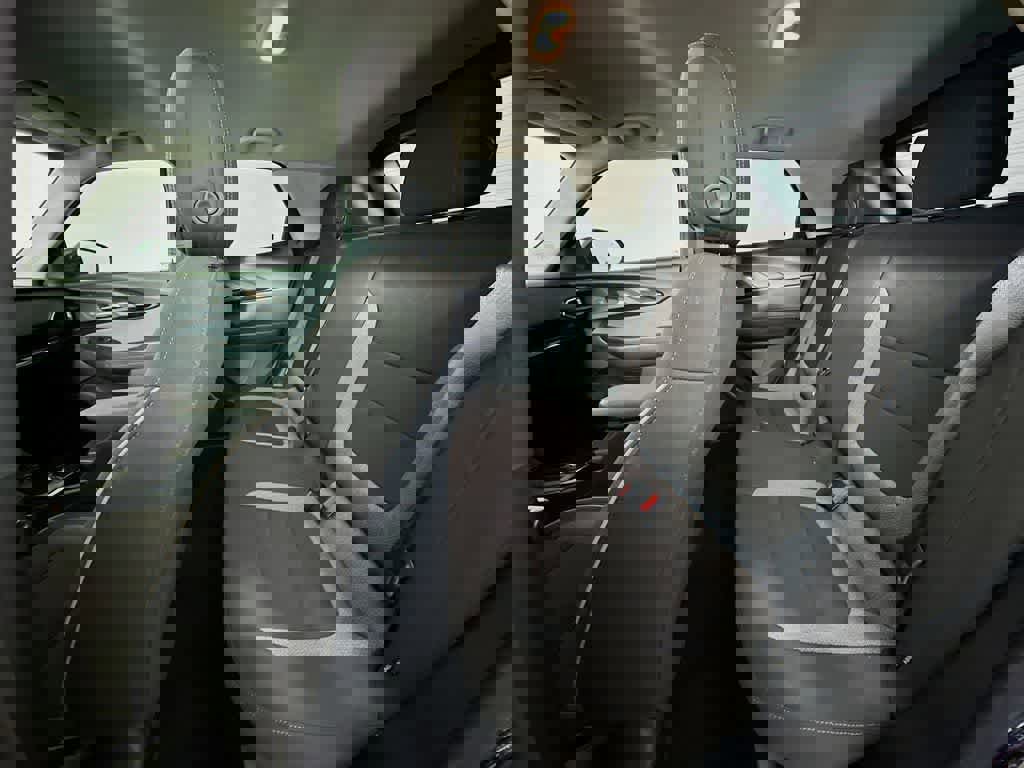 Used 2023 Chevrolet TrailBlazer LT w/ Convenience Package image 16