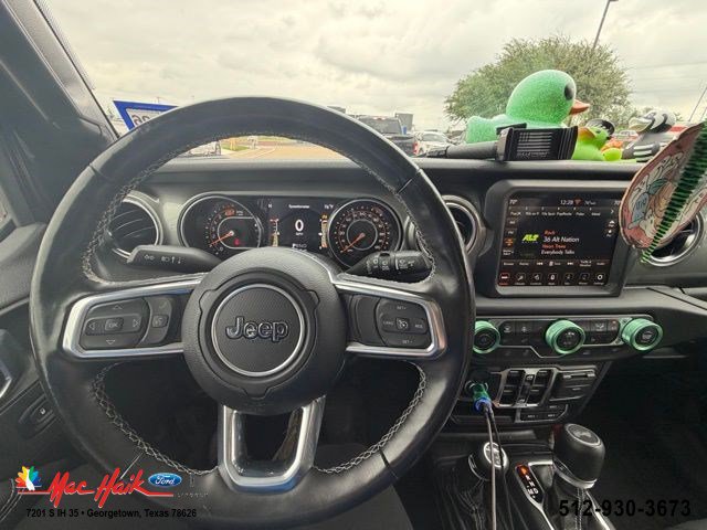 Used 2022 Jeep Wrangler Unlimited Sahara w/ Cold Weather Group AWD/4WD image 6