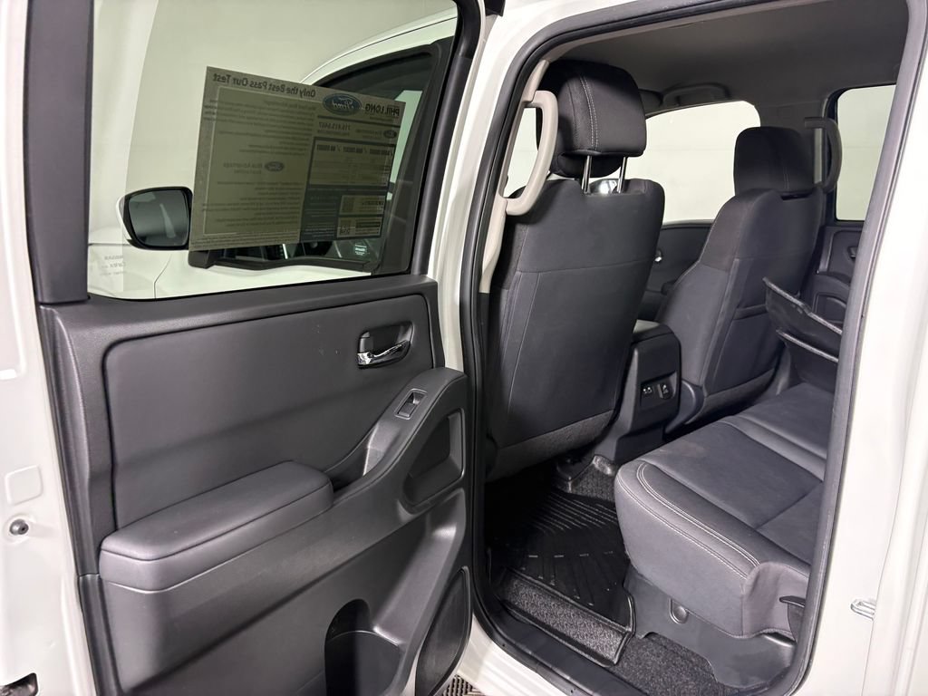 Used 2024 Nissan Frontier SV w/ SV Convenience Package AWD/4WD image 28