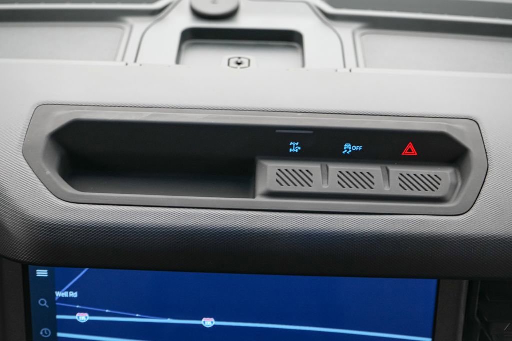 Certified 2025 Ford Bronco Big Bend image 16