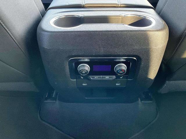 Used 2022 Chevrolet Suburban Z71 w/ Z71 Off-Road Package image 25