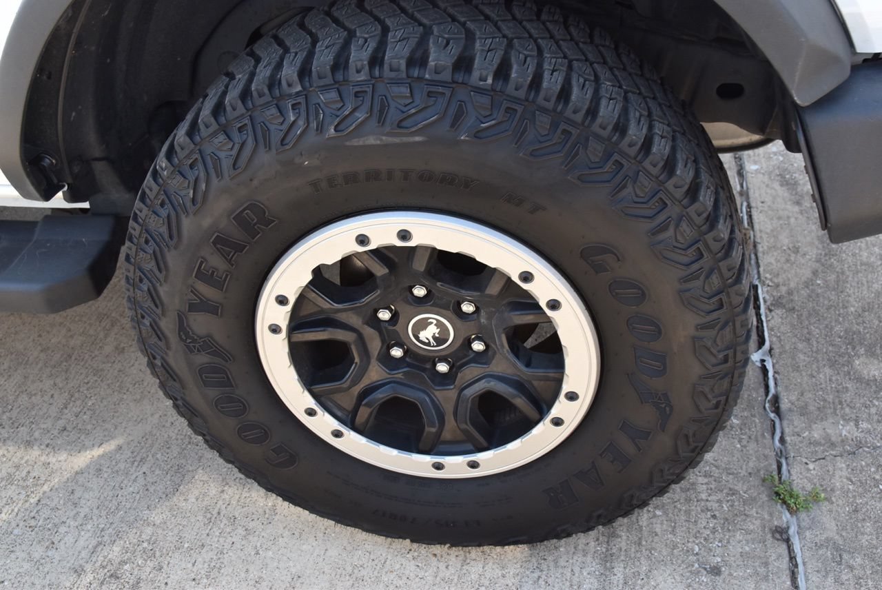 Certified 2023 Ford Bronco Big Bend w/ Sasquatch Package AWD/4WD image 13