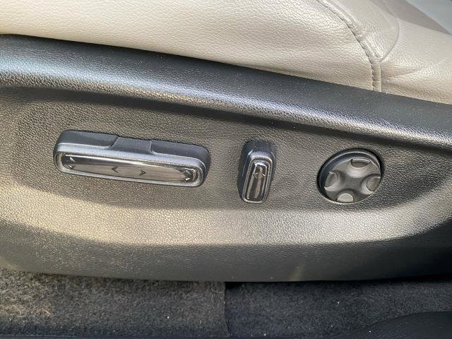 Used 2018 Honda CR-V Touring image 15