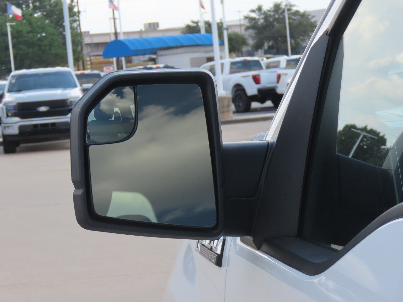 Certified 2019 Ford F150 XLT RWD image 18