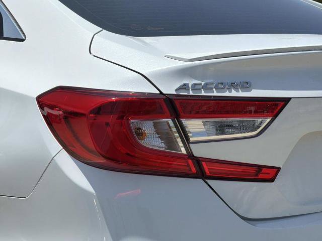 Used 2018 Honda Accord Sport image 8