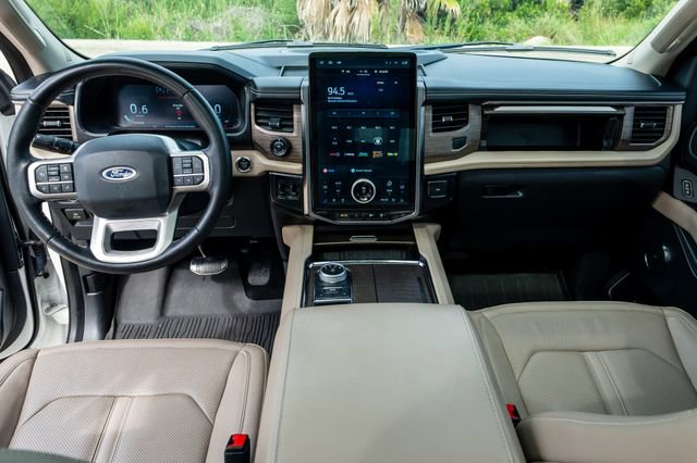 Certified 2024 Ford Expedition Limited RWD image 7