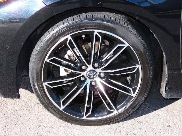 Used 2019 Toyota Avalon XSE w/ All Weather Liner Package image 12