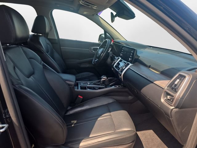 Used 2021 Kia Sorento EX w/ Panoramic Sunroof Package AWD/4WD image 17