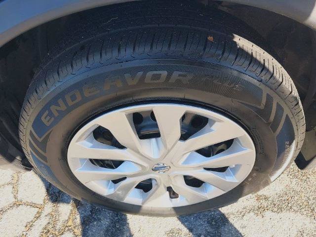 Used 2018 Nissan Rogue S AWD/4WD image 14