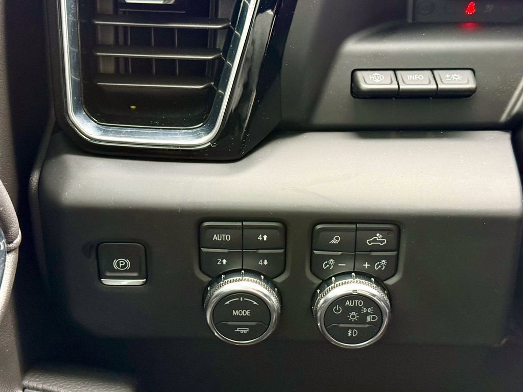 Used 2024 GMC Sierra 1500 Denali w/ Denali Reserve Package image 21