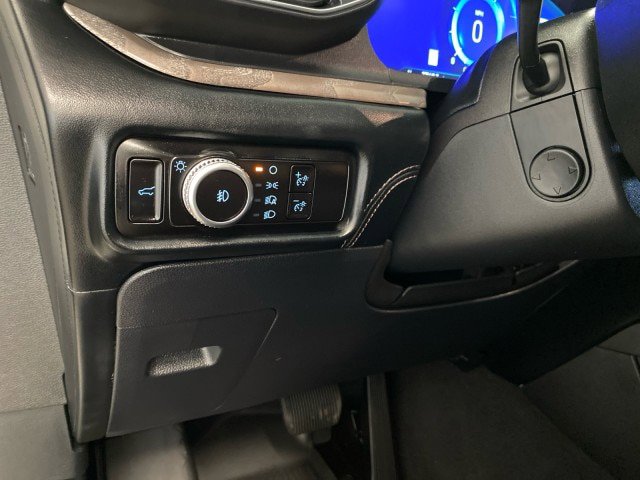 Certified 2023 Ford Explorer Platinum w/ Technology Package AWD/4WD image 20