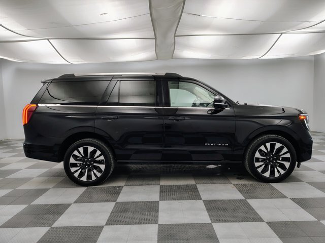 Certified 2025 Ford Expedition Platinum w/ Driver's Package AWD/4WD image 12