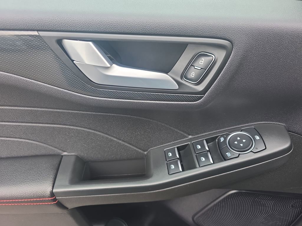 Certified 2023 Ford Escape ST-Line w/ Tech Pack #1 image 16