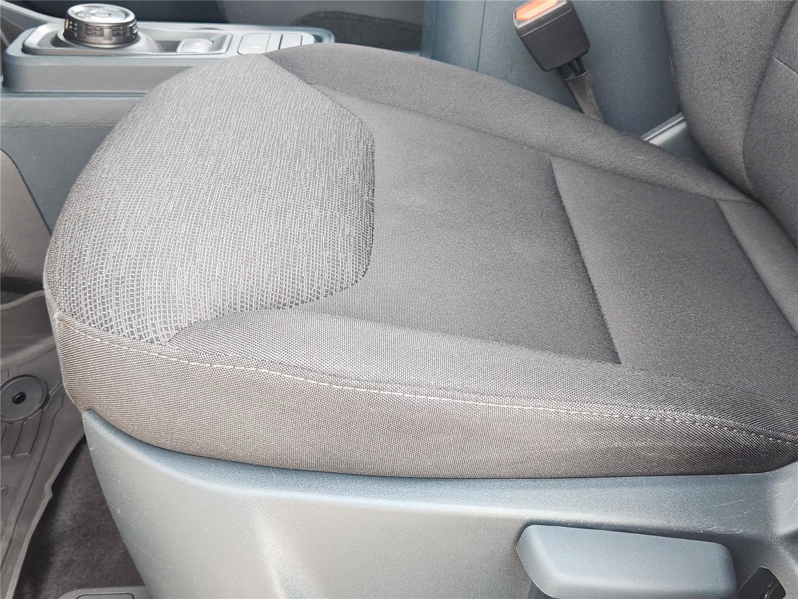 Certified 2025 Ford Maverick XL FWD image 28