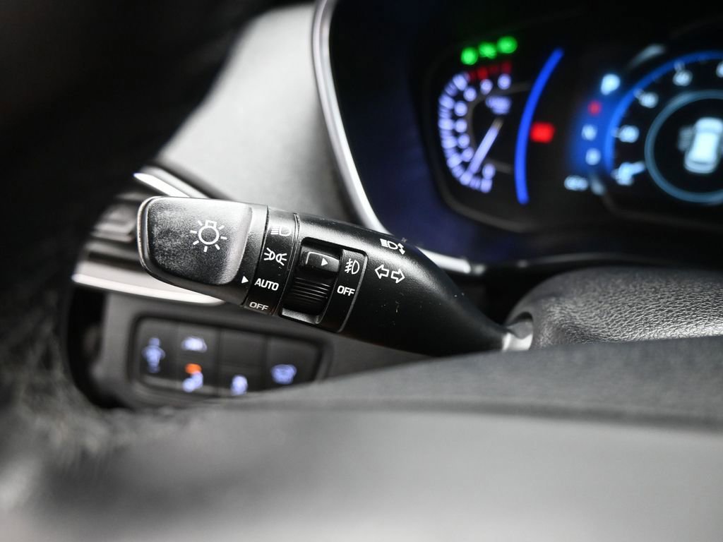 Used 2019 Hyundai Santa Fe Ultimate w/ Cargo Package image 41