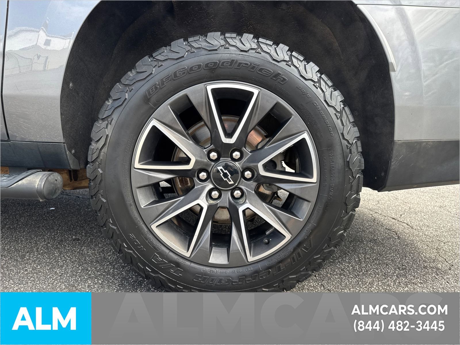 Used 2022 Chevrolet Suburban Z71 w/ Z71 Off-Road Package image 23