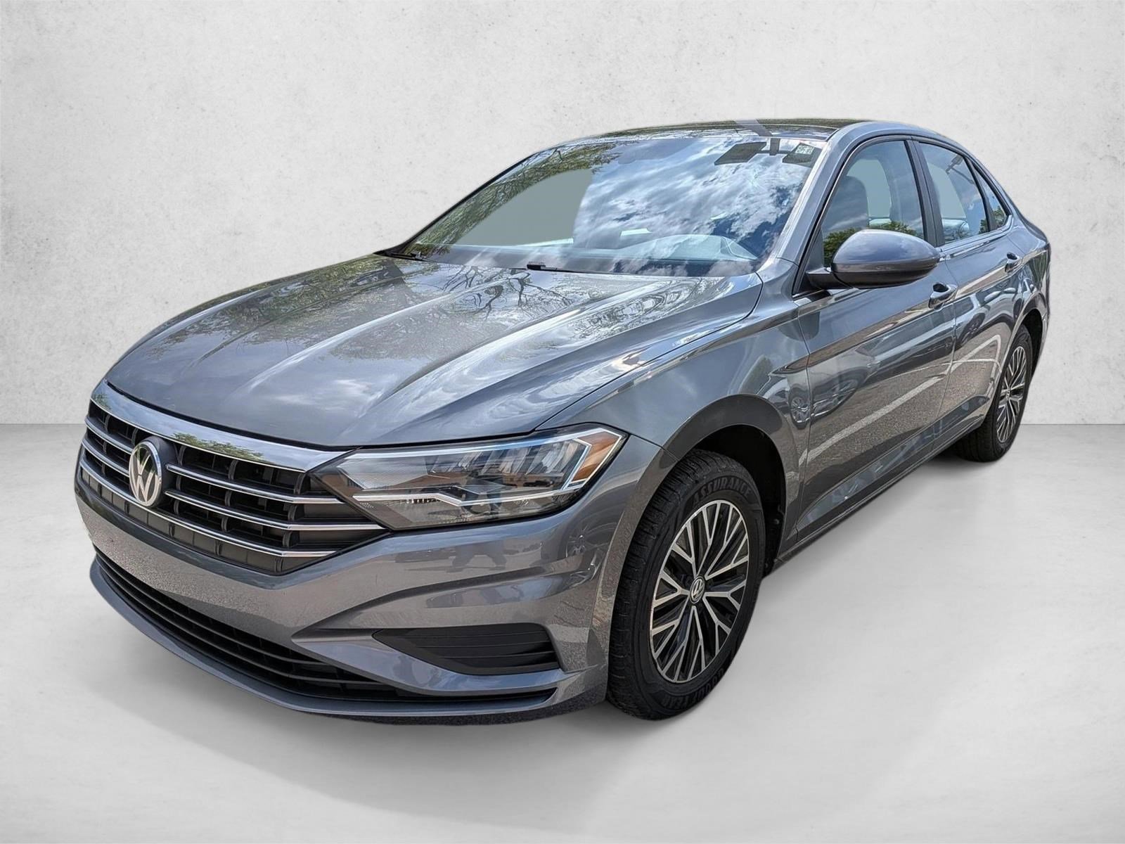 Used 2020 Volkswagen Jetta SE w/ SE Cold Weather Package