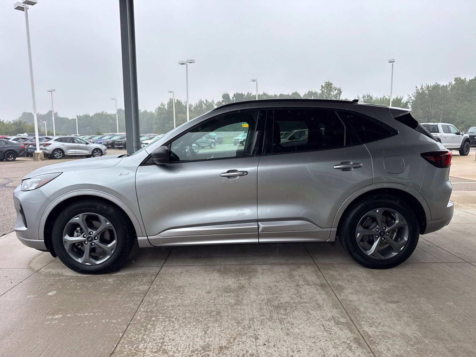 Certified 2023 Ford Escape ST-Line w/ Tech Pack #1 FWD image 4