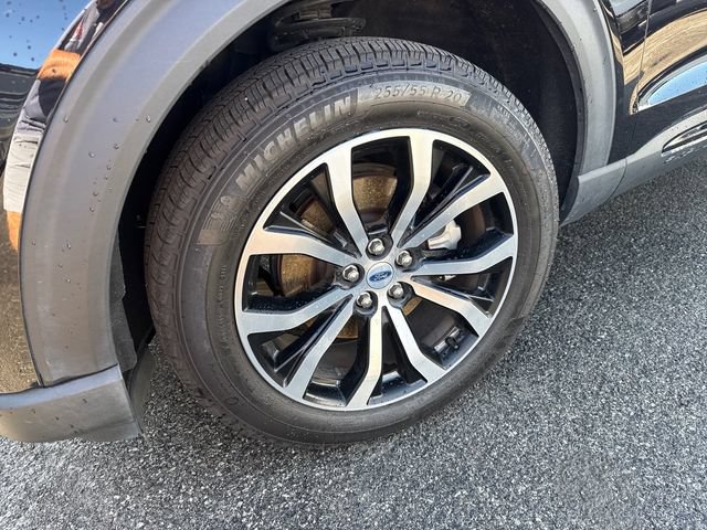 Certified 2025 Ford Explorer ST-Line AWD/4WD image 10