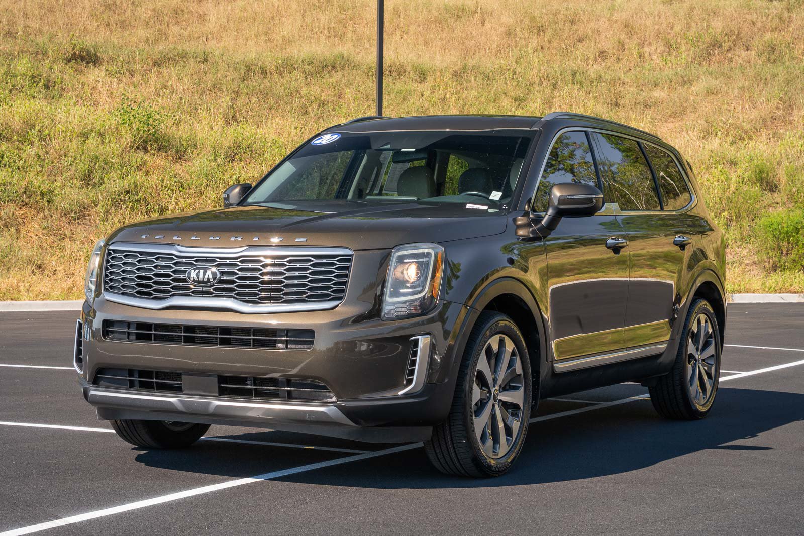 Used 2020 Kia Telluride S FWD image 3