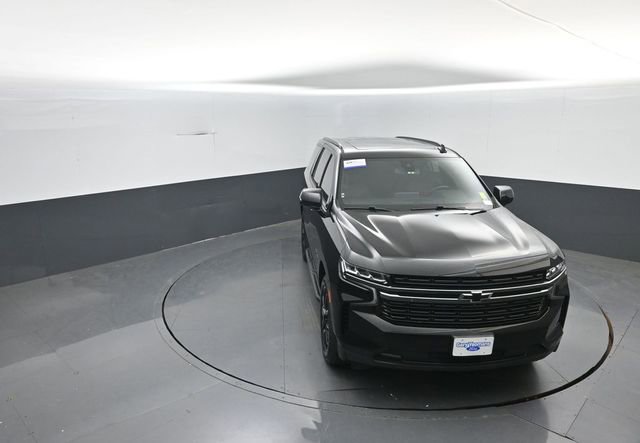 Used 2022 Chevrolet Tahoe RST w/ Luxury Package AWD/4WD image 28