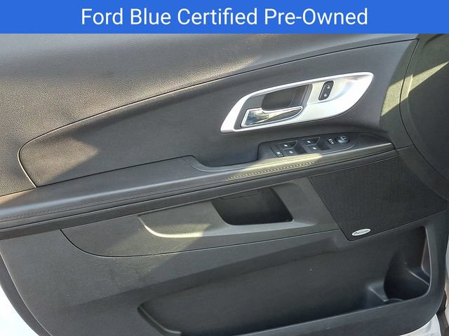 Used 2017 Chevrolet Equinox Premier w/ Enhanced Convenience Package AWD/4WD image 14