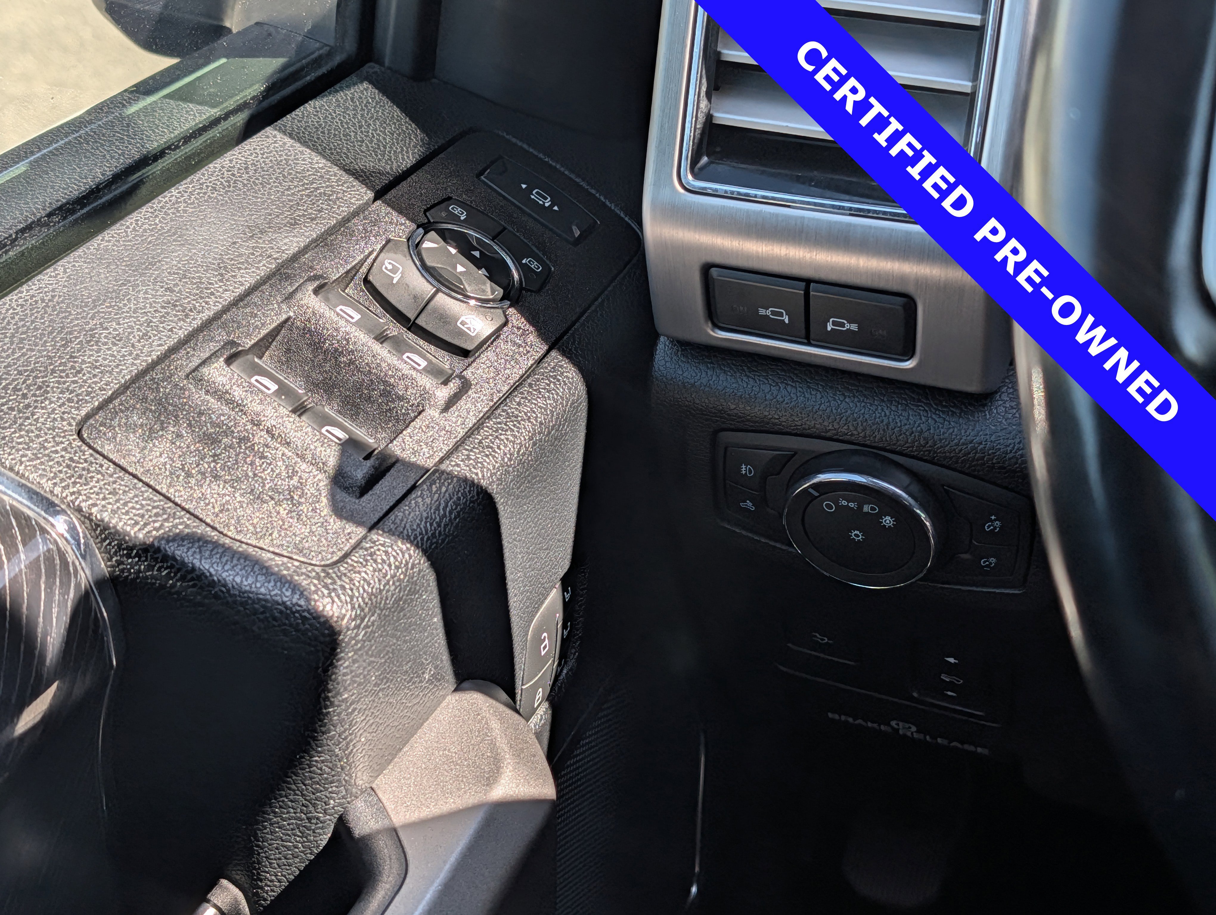 Certified 2020 Ford F250 Platinum w/ FX4 Off-Road Package image 24