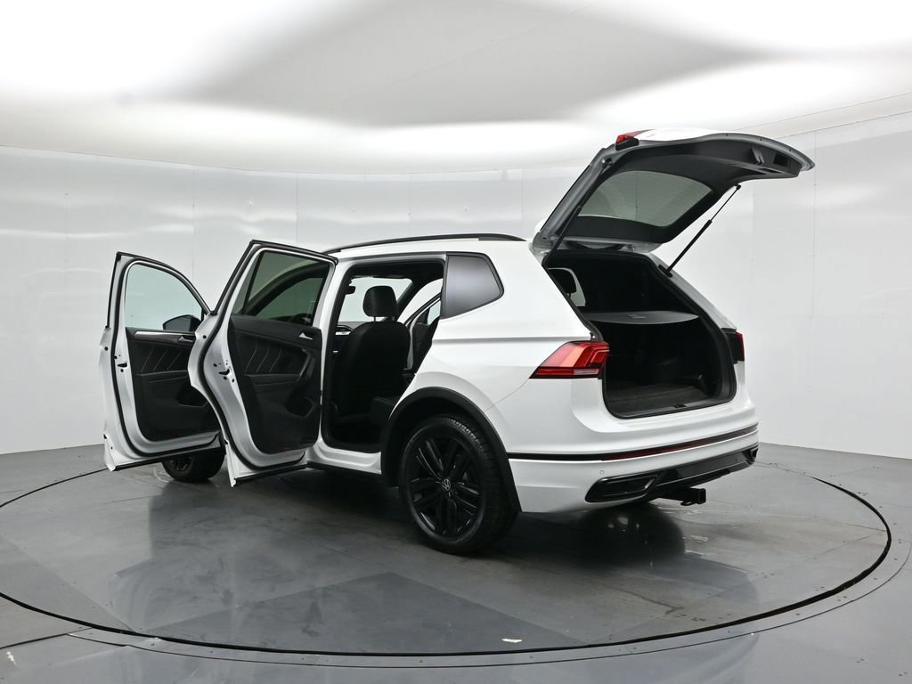 Used 2022 Volkswagen Tiguan SE R-Line image 55