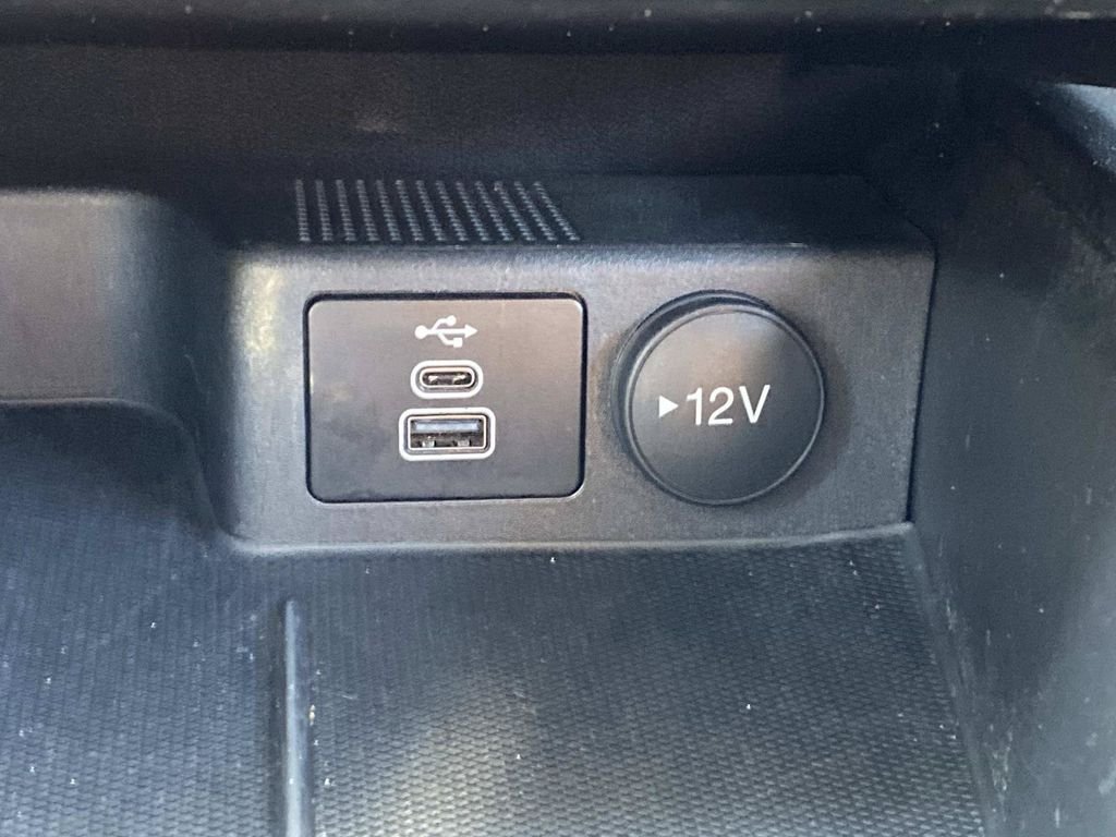 Certified 2025 Ford Escape Active FWD image 28