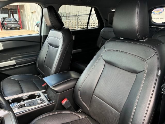 Certified 2024 Ford Explorer Limited AWD/4WD image 8