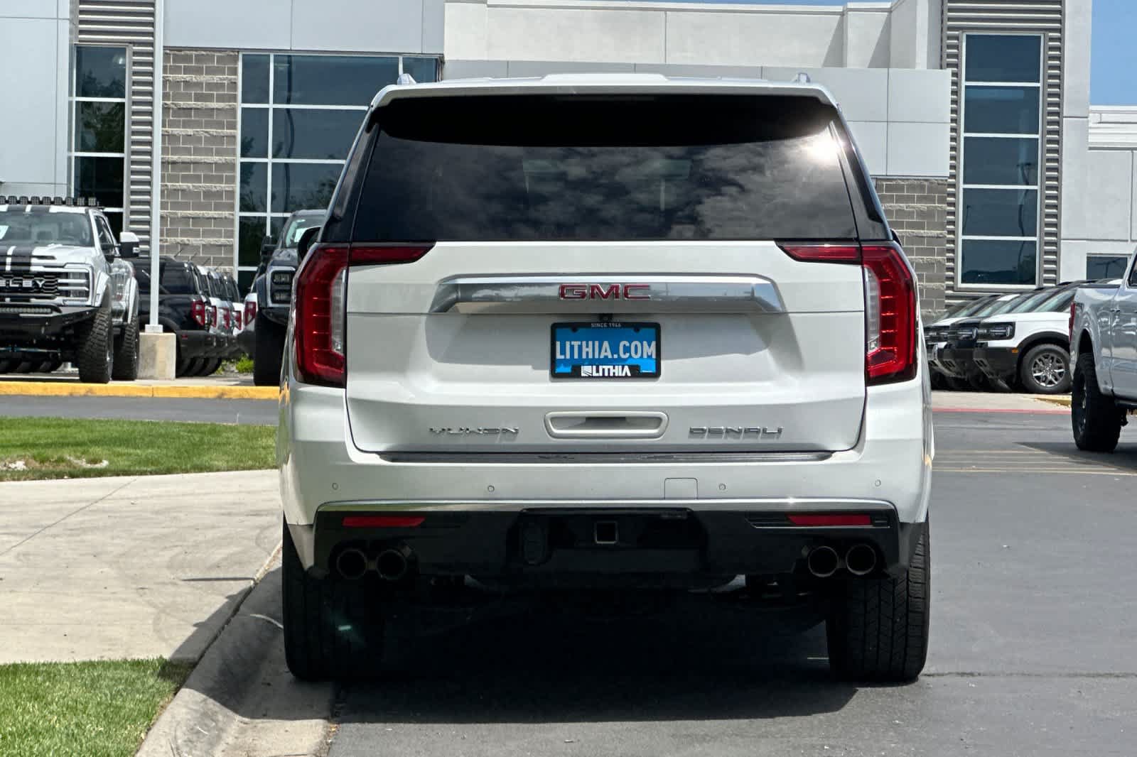 Used 2021 GMC Yukon XL Denali AWD/4WD image 7