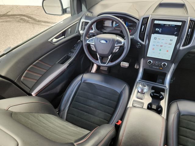 Certified 2024 Ford Edge ST-Line w/ Class II Trailer Tow Package image 13