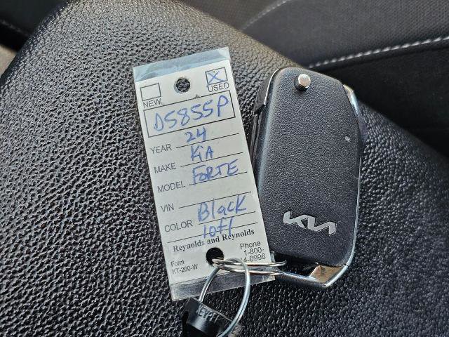 Used 2024 Kia Forte LXS image 31