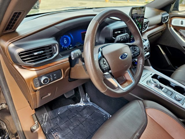 Certified 2022 Ford Explorer King Ranch w/ Premium Technology Package AWD/4WD image 21