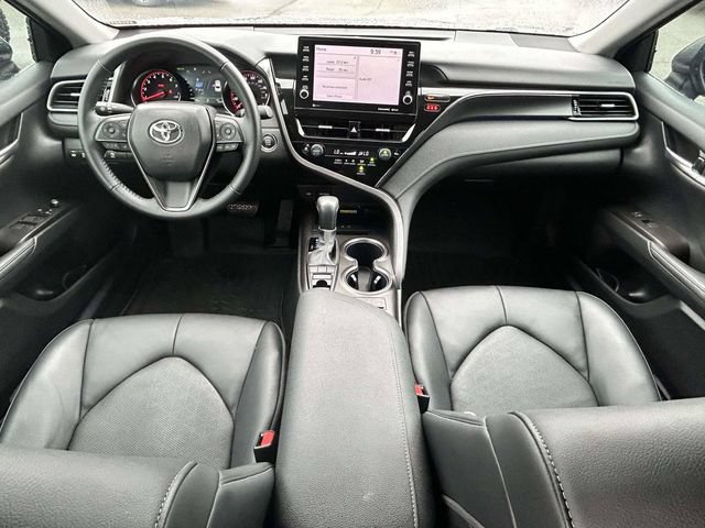 Used 2023 Toyota Camry XSE FWD image 11