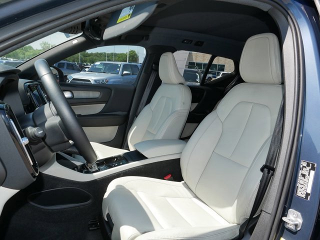 Used 2019 Volvo XC40 T5 Inscription AWD/4WD image 14