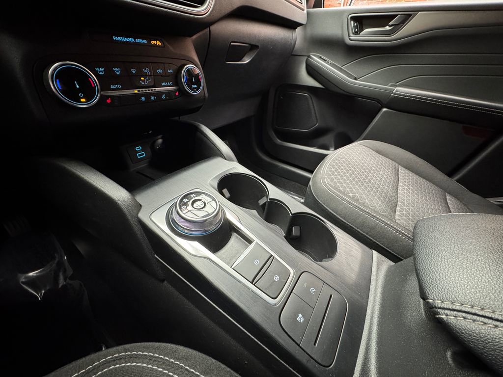 Certified 2023 Ford Escape Active AWD/4WD image 19