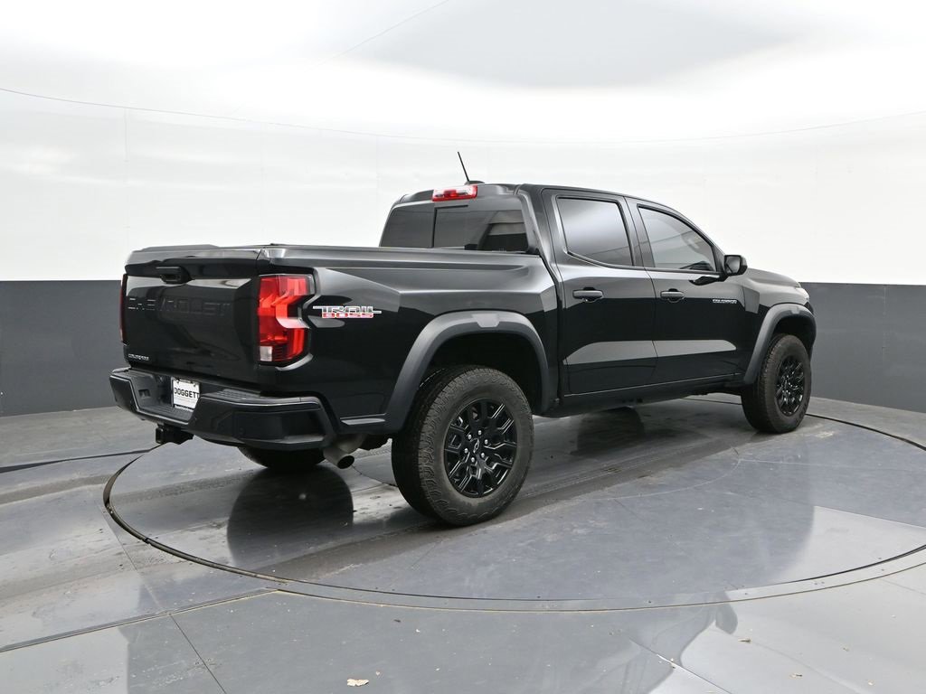 Used 2025 Chevrolet Colorado Trail Boss image 11
